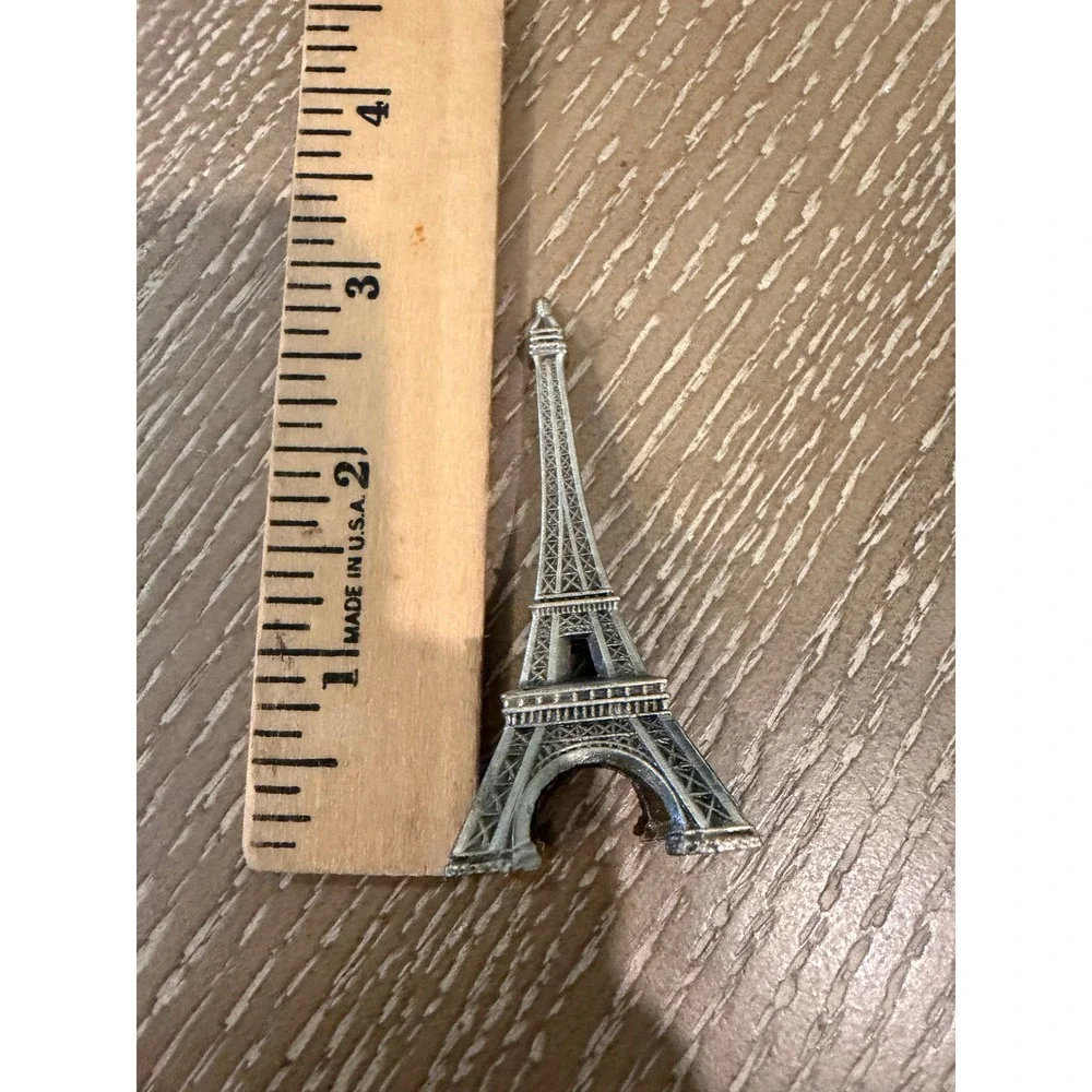 Vintage Silver Tone Eiffel Tower Figurine 3 Inch Paris Souvenir Metal Miniature